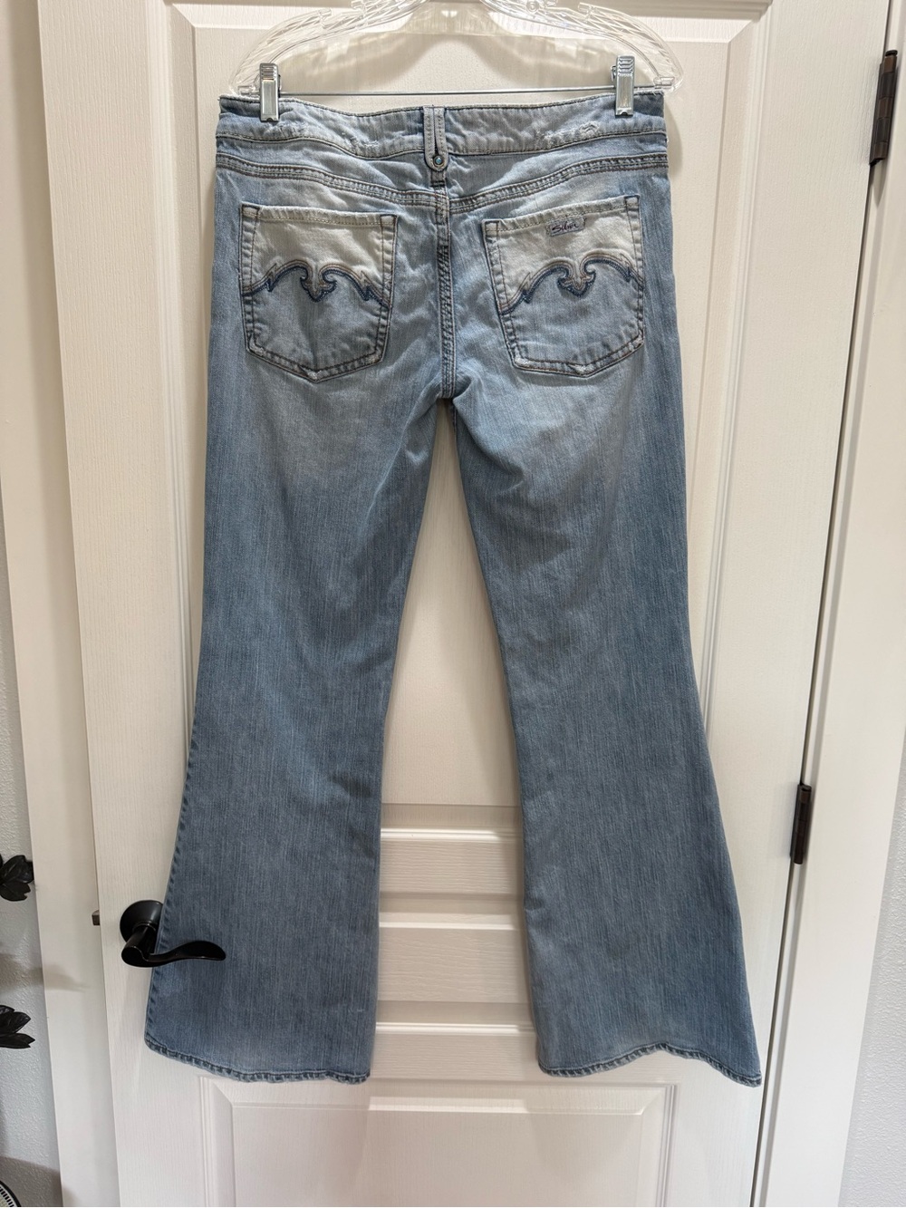 Women's Vintage Silver Jeans Bootcut with Signature Pocket Stitch Size 32/35 - Picture 3 of 16